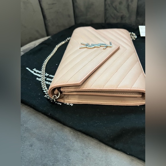 Yves Saint Laurent Cassandre Envelope crossbody - Large YSL wallet on chain - Picture 5 of 15